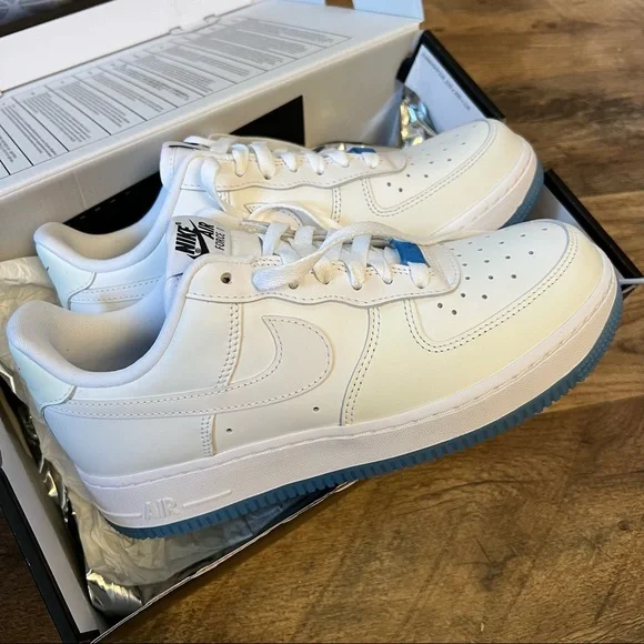 Color Changing AF1 - Picture 7 of 8